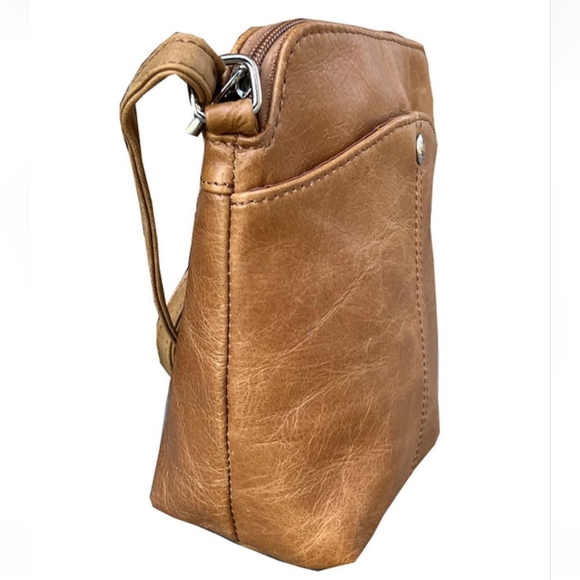 NEW WITH TAGS, Black 100% Cowhide Leather purse.7”L X 7 ½” H X 3”W - Picture 6 of 6